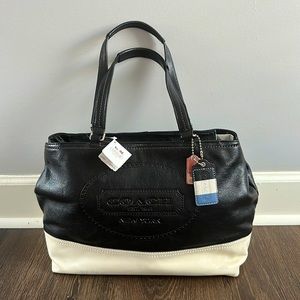*AUTHENTIC* Coach Bag